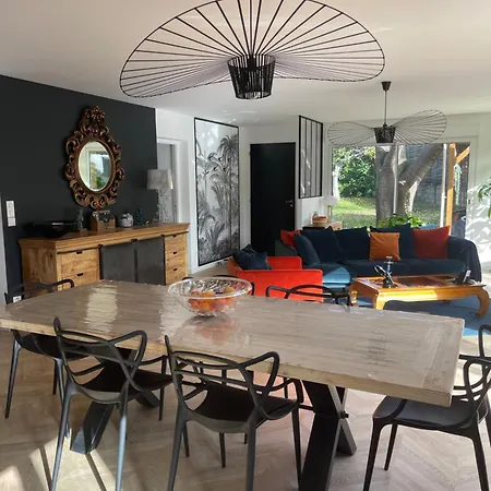 Maison Individuelle Avec Piscine Et * Afa